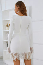 Robe bandage en dentelle épissée avec détails boutonnés